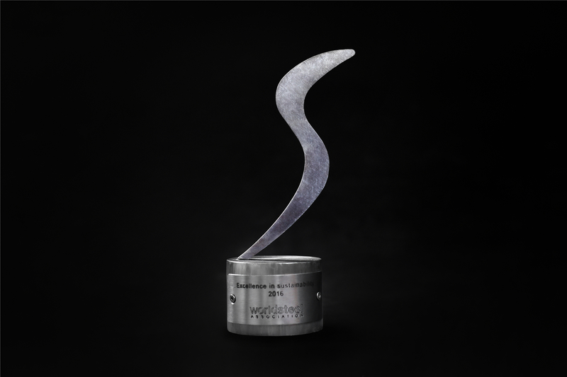 2016年，河钢获世界钢铁工业可持续发展卓越奖，成为中国钢铁行业唯一获此殊荣的企业。.jpg